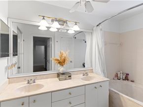 4275 Ironwood Ct, Weston FL 33331