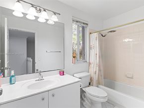 4275 Ironwood Ct, Weston FL 33331