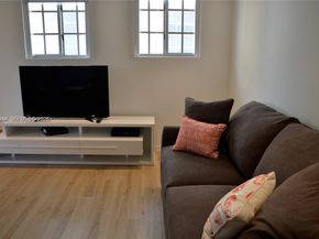 700 16th St 201, Miami Beach FL 33139