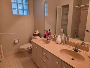 17594 SW 12th St, Pembroke Pines FL 33029