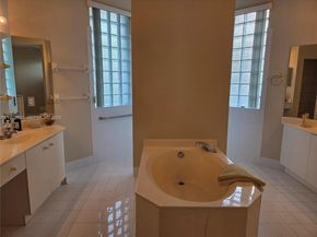 17594 SW 12th St, Pembroke Pines FL 33029