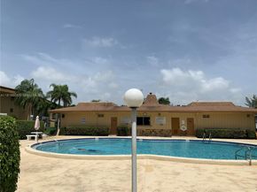 600 Village Green Ct 222, Palm Springs FL 33461