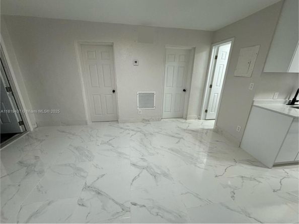 516 NW 18th Ave, Fort Lauderdale FL 33311