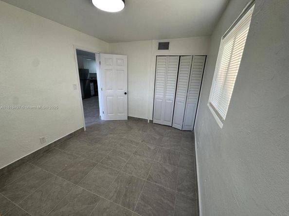 516 NW 18th Ave, Fort Lauderdale FL 33311