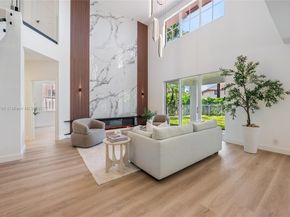 804 Crestview Cir, Weston FL 33327
