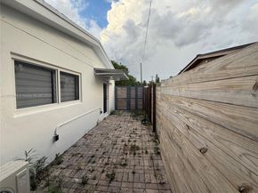 1950 NW 190th Ter, Miami Gardens FL 33056