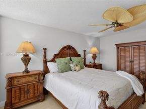 3140 S Ocean Dr PH4, Hallandale Beach FL 33009