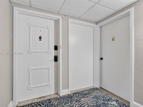 3140 S Ocean Dr PH4, Hallandale Beach FL 33009