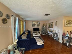 2995 SW 64th Ave, Miramar FL 33023