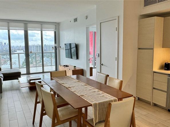 2600 E Hallandale Beach Blvd T3205, Hallandale Beach FL 33009