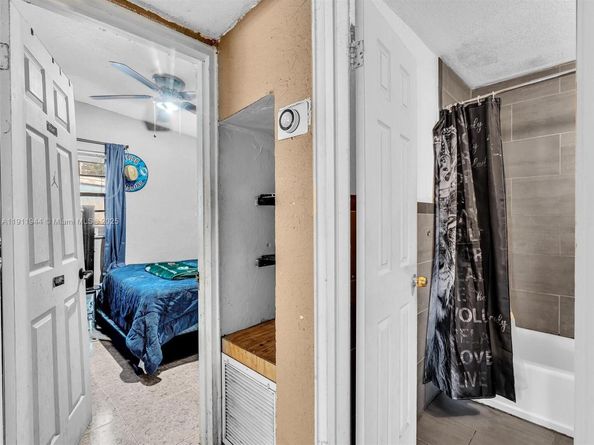 1890 Rutland St, Opa-Locka FL 33054