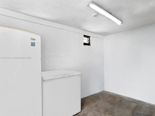 1890 Rutland St, Opa-Locka FL 33054