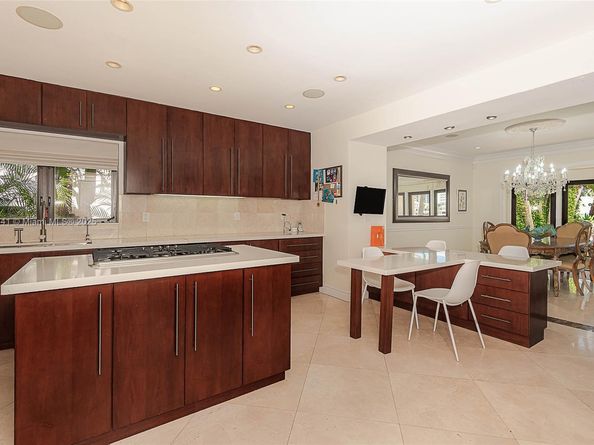 6535 Allison Rd, Miami Beach FL 33141