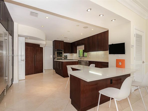 6535 Allison Rd, Miami Beach FL 33141