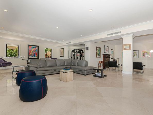 6535 Allison Rd, Miami Beach FL 33141