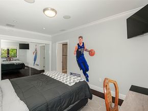 6535 Allison Rd, Miami Beach FL 33141