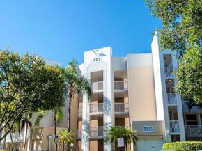 2601 N Nob Hill Rd 402, Sunrise FL 33322