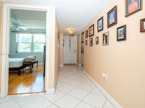2601 N Nob Hill Rd 402, Sunrise FL 33322
