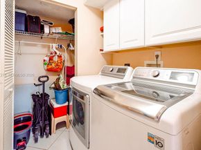 2601 N Nob Hill Rd 402, Sunrise FL 33322