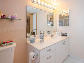 2601 N Nob Hill Rd 402, Sunrise FL 33322