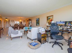 2601 N Nob Hill Rd 402, Sunrise FL 33322