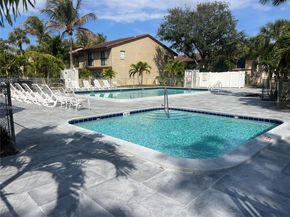 5112 Sheridan St 2, Hollywood FL 33021