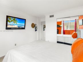840 NW 87th Ave 405, Miami FL 33172
