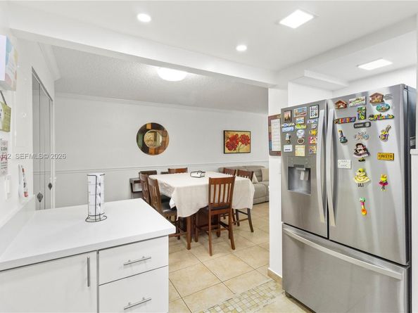 840 NW 87th Ave 405, Miami FL 33172