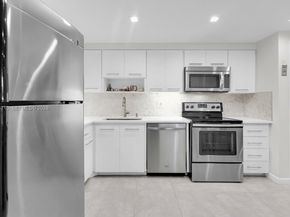 3301 S Palm Aire Dr 106, Pompano Beach FL 33069