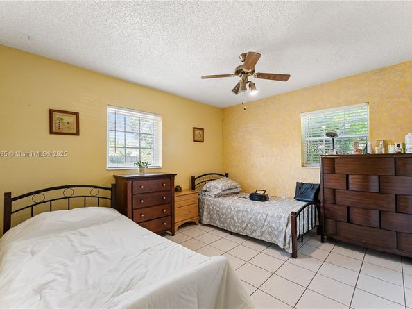 8100 SW 95th Ct, Miami FL 33173