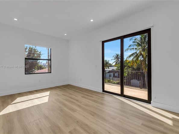 828 NE 14th St, Fort Lauderdale FL 33304