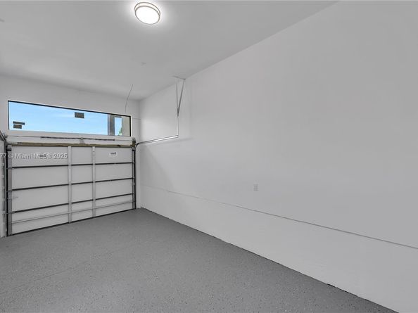 828 NE 14th St, Fort Lauderdale FL 33304