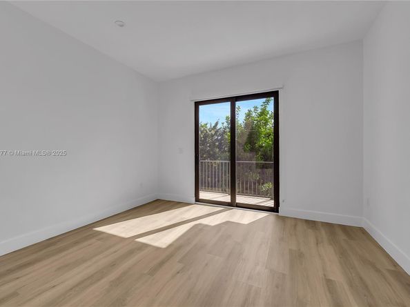 828 NE 14th St, Fort Lauderdale FL 33304