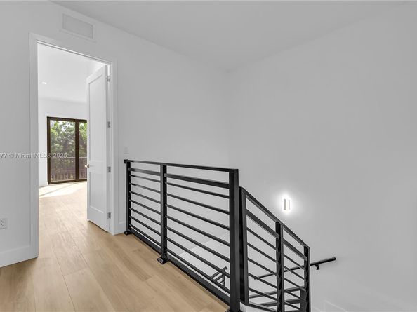 828 NE 14th St, Fort Lauderdale FL 33304