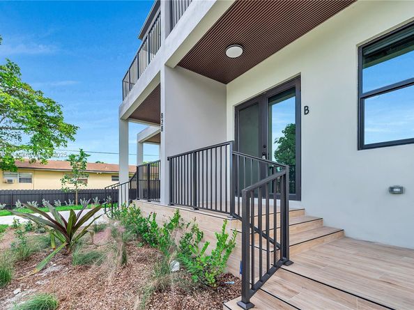 828 NE 14th St, Fort Lauderdale FL 33304