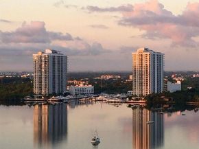 1000 W Island Blvd 1910, Aventura FL 33160