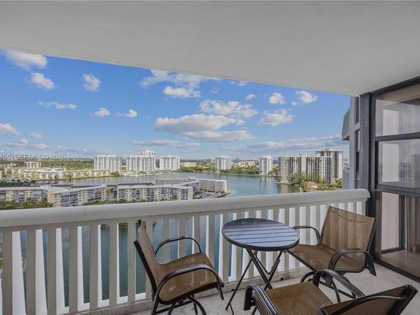 1000 W Island Blvd 1910, Aventura FL 33160