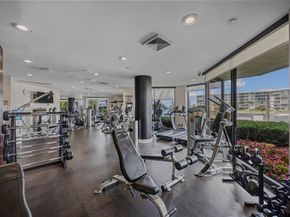 1000 W Island Blvd 1910, Aventura FL 33160