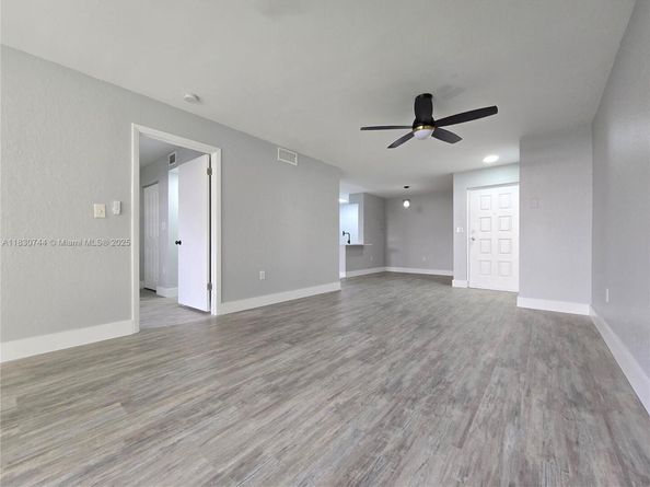 2831 N Oakland Forest Dr 108, Oakland Park FL 33309