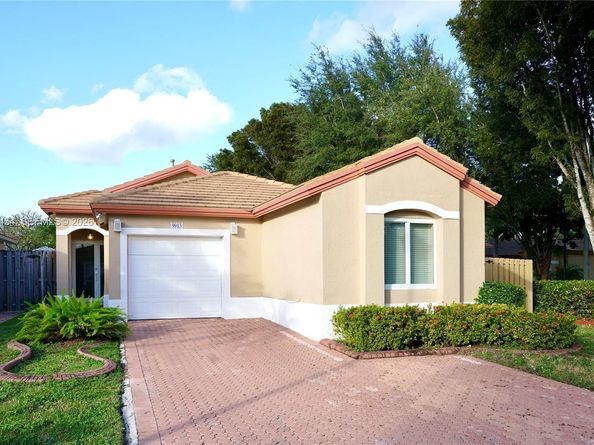 9913 NW 31st St, Doral FL 33172