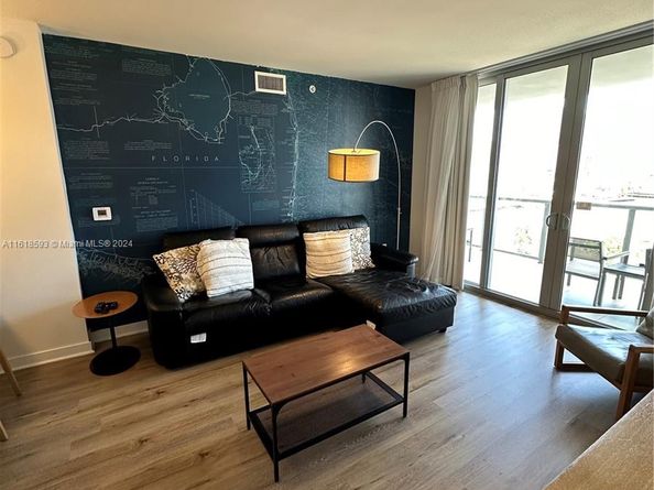 2602 E Hallandale Beach Blvd R807, Hallandale Beach FL 33009