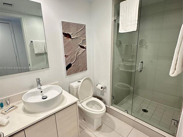 2602 E Hallandale Beach Blvd R807, Hallandale Beach FL 33009