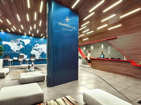 2602 E Hallandale Beach Blvd R807, Hallandale Beach FL 33009