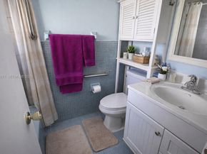 1965 SE 5th Ct 203, Pompano Beach FL 33060