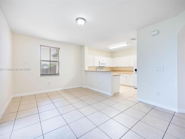 2884 SE 2nd Dr, Homestead FL 33033