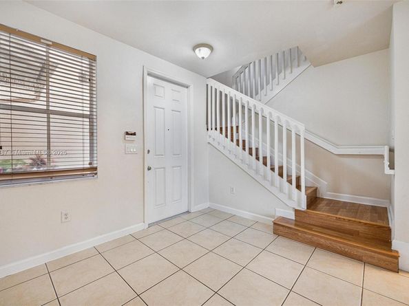 2884 SE 2nd Dr, Homestead FL 33033