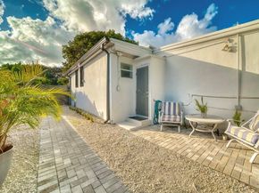 13801 NE 1st Ave, Miami FL 33161