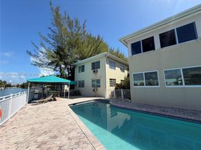 4730 Pine Tree Dr 11, Miami Beach FL 33140