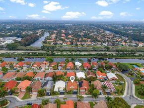 332 Bridgeton Rd, Weston FL 33326