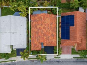 332 Bridgeton Rd, Weston FL 33326